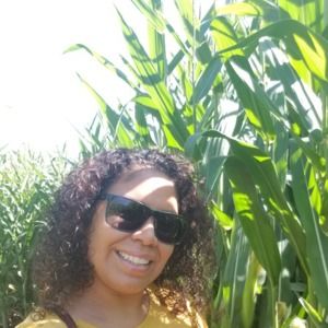 Meet your Posher, Dionne